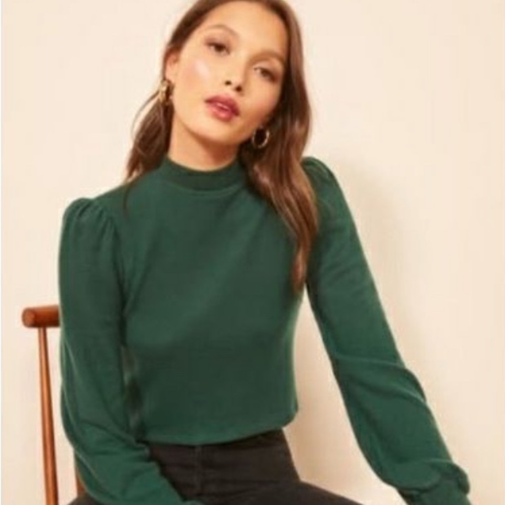 •Reformation •Kelly Top •Color: Emerald •Size: Small